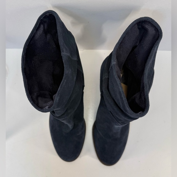 Vince Camuto Midnight Blue Suede Heeled slouch Boots 8.5, rubber sole - Picture 8 of 16